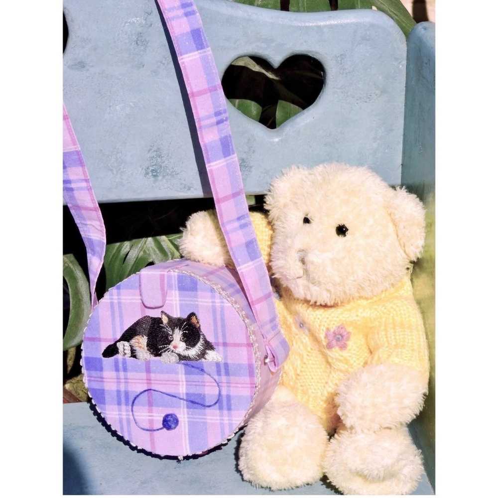 Little Girl's Round Box Style Purse with Kitten